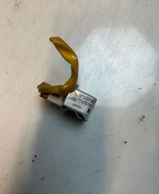 Suzuki Swift I Airbag deployment crash/impact sensor 38930-62j10