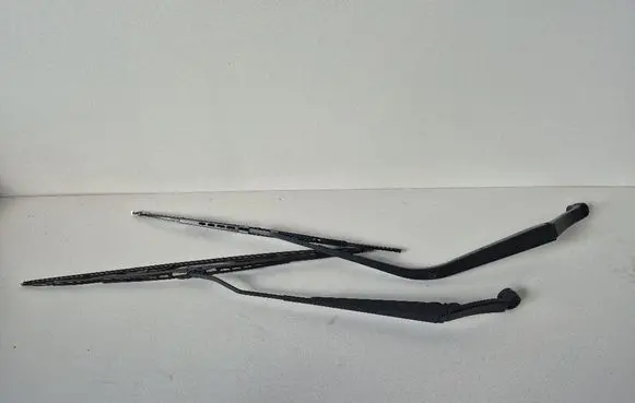 Mitsubishi ASX Front wiper blade arm AUTMIC1206261331