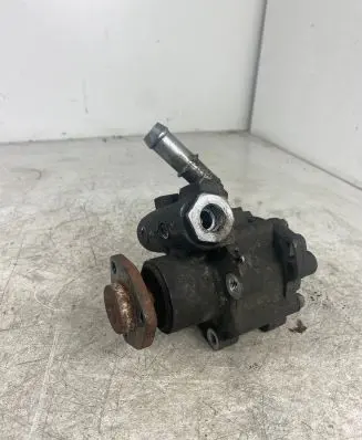 BMW 3 E90 E91 Power steering pump 678883803 5002102