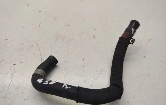Nissan Qashqai Engine coolant pipe/hose