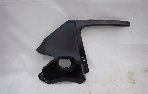 Dacia Sandero Fender 781215467R