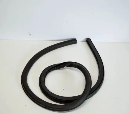 Audi A5 8T 8F Rubber seal front coupe door 