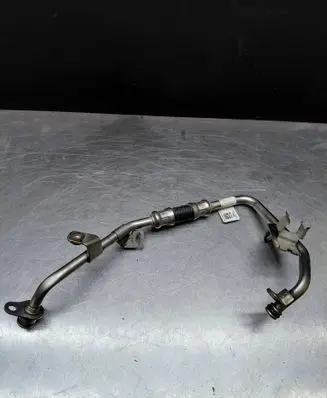 Renault Megane IV Turbo turbocharger oiling pipe/hose 210457368R A2822002600
