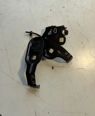 BMW 5 F10 F11 Fender mounting bracket 