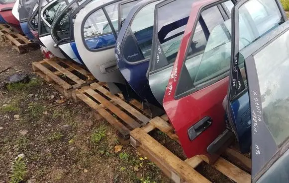 Alfa Romeo 156 Rear door