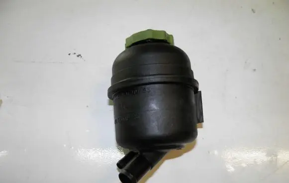 Mercedes-Benz Sprinter W906 Power steering fluid tank/reservoir A9064600083