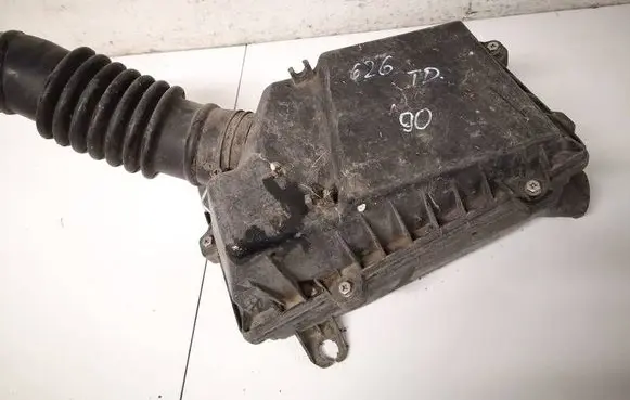 Mazda 626 Air filter box RF79