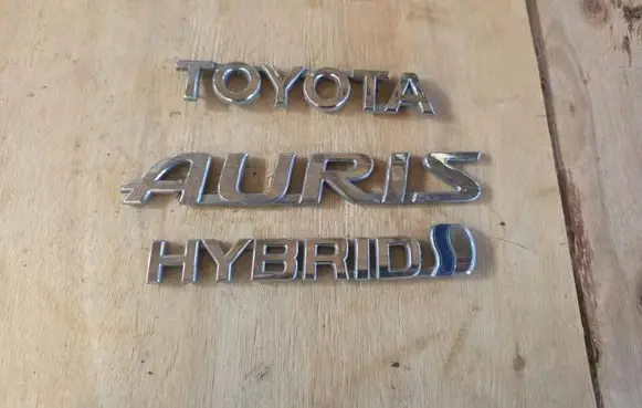 Toyota Auris E180 Manufacturers badge/model letters 7544312B00