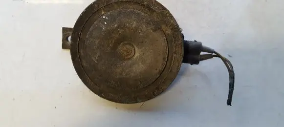 Volkswagen Golf III Horn signal
