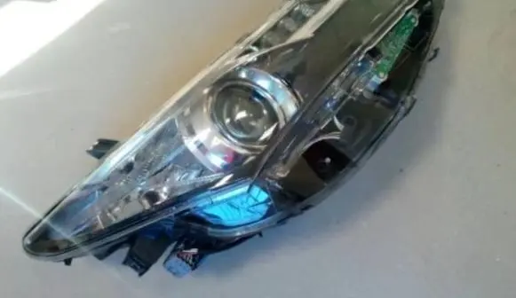 Toyota Auris E180 Headlight/headlamp 8111002E21 NE67243