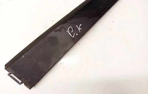 Ford Mondeo Mk III Rear door glass trim molding 1S71F25459