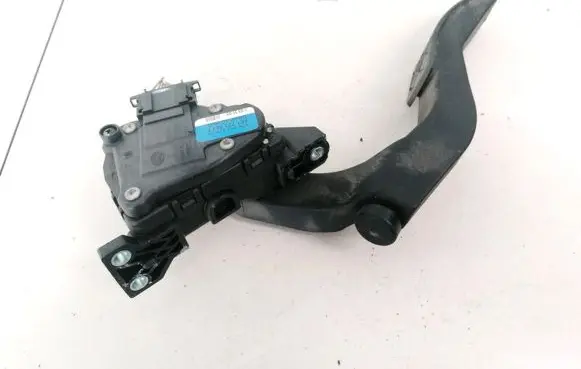 Audi A4 S4 B6 8E 8H Accelerator throttle pedal 8E1723523F 6PV00837600
