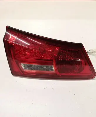 Lexus IS 220D-250-350 Tailgate rear/tail lights