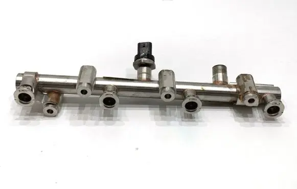 Nissan Qashqai J12 Fuel main line pipe 175200298R