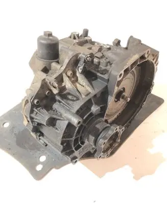 Volkswagen PASSAT B6 Automatic gearbox KCU 02E301103 1405530266