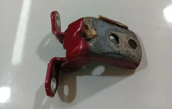 Nissan Micra Front door upper hinge