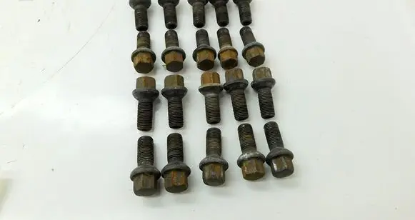 Mercedes-Benz ML W163 Nuts/bolts 195998