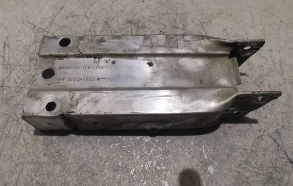 Mercedes-Benz GLK (X204) Front bumper shock/impact absorber 957GS01Q01 320CH4203 A2046201295