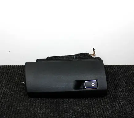 BMW 4 F36 Gran coupe Glove box