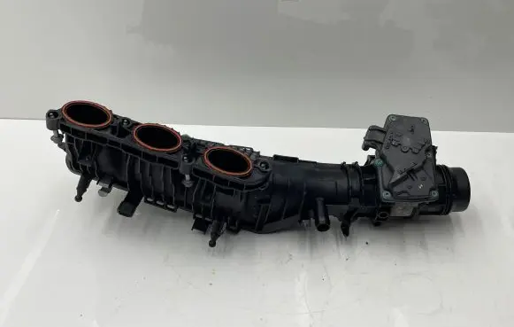 BMW 1 F40 Intake manifold 8655825 19121719485
