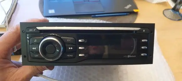 Citroen C-Zero Radio/CD/DVD/GPS head unit 96748368XT DEH1807ZC
