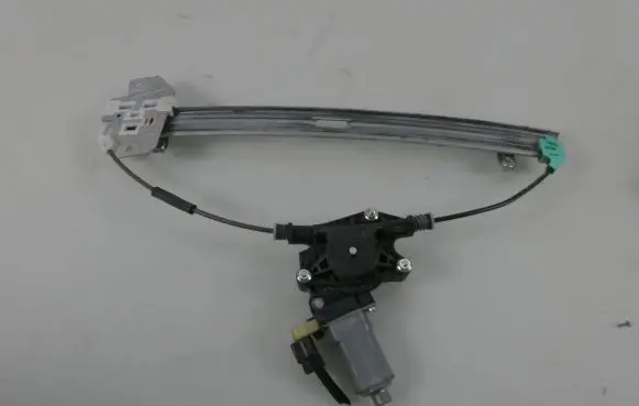 Hyundai Accent Front door window regulator with motor