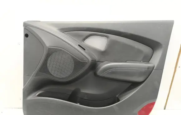 Hyundai ix35 Front door card panel trim 823022Y0109P