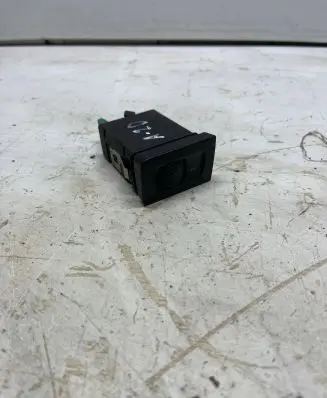 Volkswagen Golf IV Seat heating switch 1J0963563A