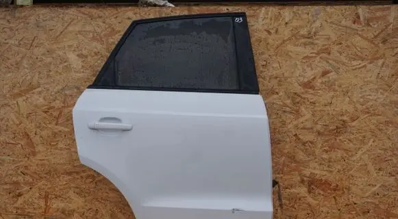Audi RSQ3 Rear door 