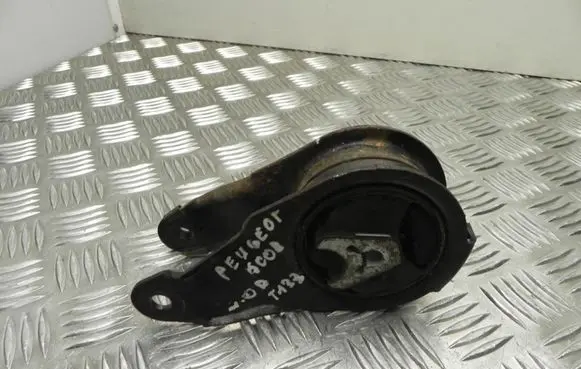 Peugeot 5008 Engine mount bracket 9681648680 VD11667