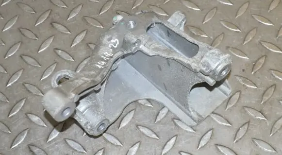 BMW i3 Engine mounting bracket 6796772