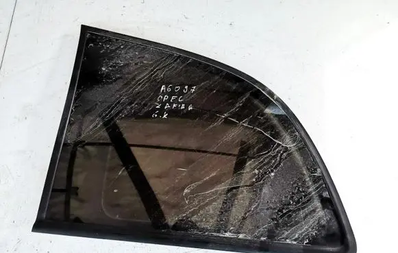 Opel Zafira A Rear side window 90579311 90579313