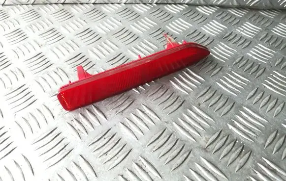 Honda CR-V Rear tail light reflector P6368R