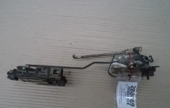 Hyundai Elantra Rear door lock