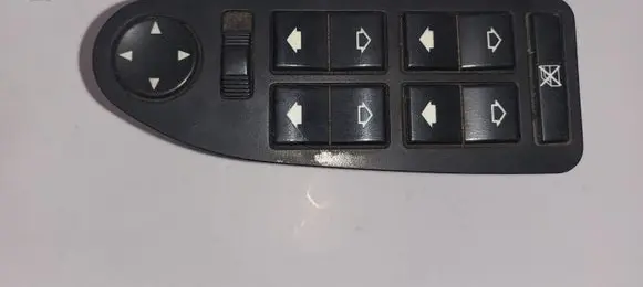 BMW 5 E39 Electric window control switch 8368966