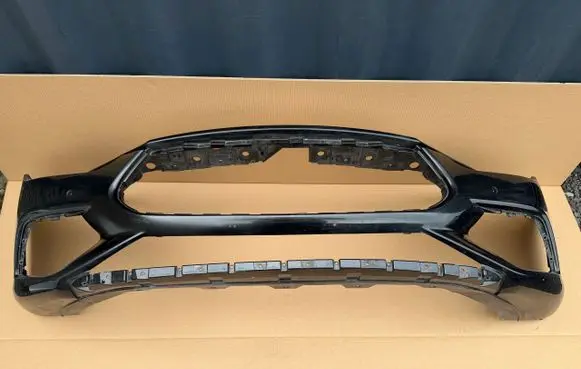 Maserati Ghibli Front bumper 670097883G