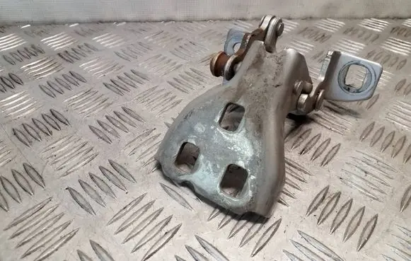Jeep Grand Cherokee (WK) Rear door lower hinge 