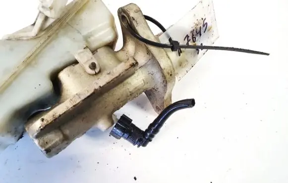 Volvo V50 Master brake cylinder