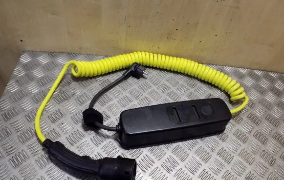 Mercedes-Benz B W246 W242 Electric car charging cable A0005834200 4000982