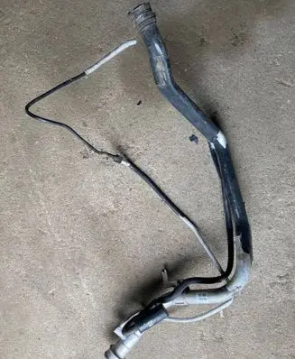 Volvo XC60 Fuel tank filler neck pipe 6G9N9032DE 31261217