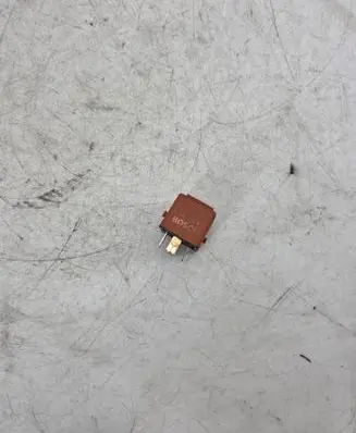 BMW 5 E34 Other relay 0332019456