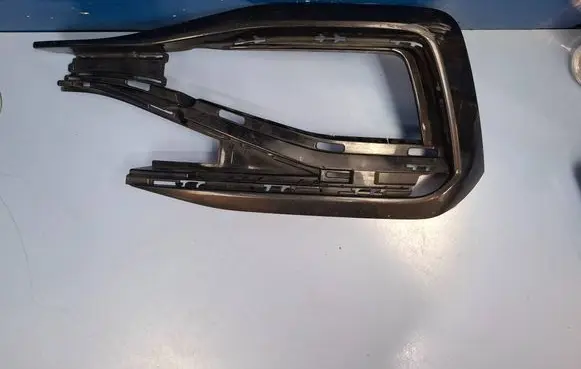 Volkswagen PASSAT B8 Front fog light trim/grill 3G0853793C