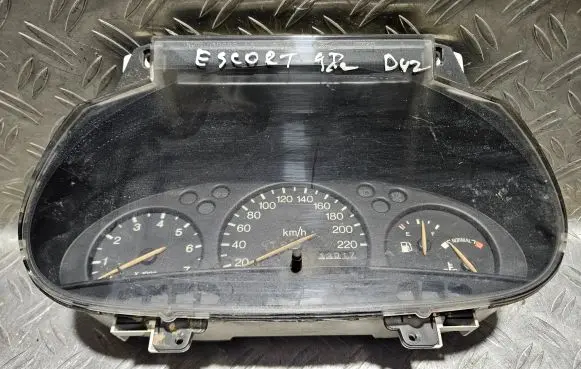 Ford Escort Speedometer (instrument cluster) 96FB10848BA