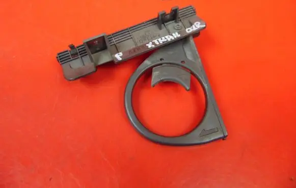 Nissan X-Trail T30 Cup holder 