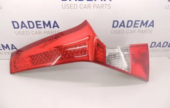 Volvo V70 Tailgate rear/tail lights