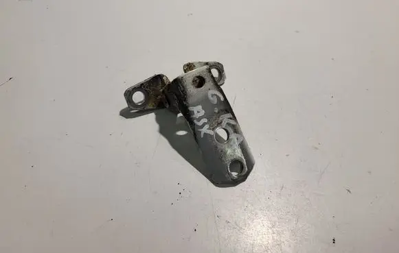 Mitsubishi ASX Rear door lower hinge
