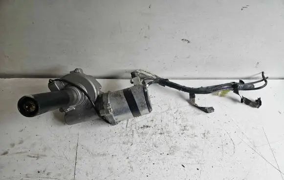 Toyota RAV 4 (XA30) Power steering pump BD0037 1206X2BBD37165