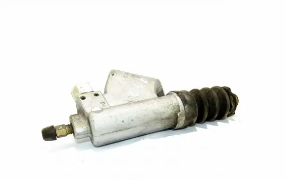 Honda CR-V Clutch slave cylinder 