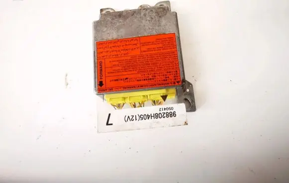Nissan X-Trail T30 Airbag control unit/module 988208h405
