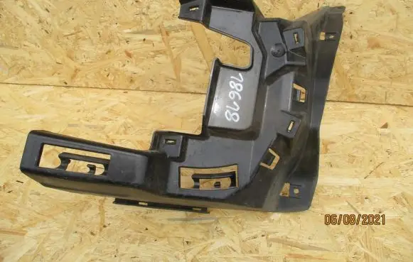 BMW 1 F20 F21 Front bumper mounting bracket 8060299